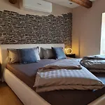 Nissmitz No.32 Lägenhet