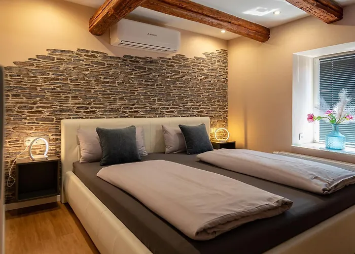 Daire Nissmitz No.32 *